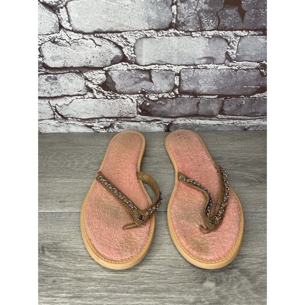 CHANEL Lambskin CC Chain Pink Leather Designer Thong Sandals Women’s Sz 40EU/9.5 - Picture 11 of 16